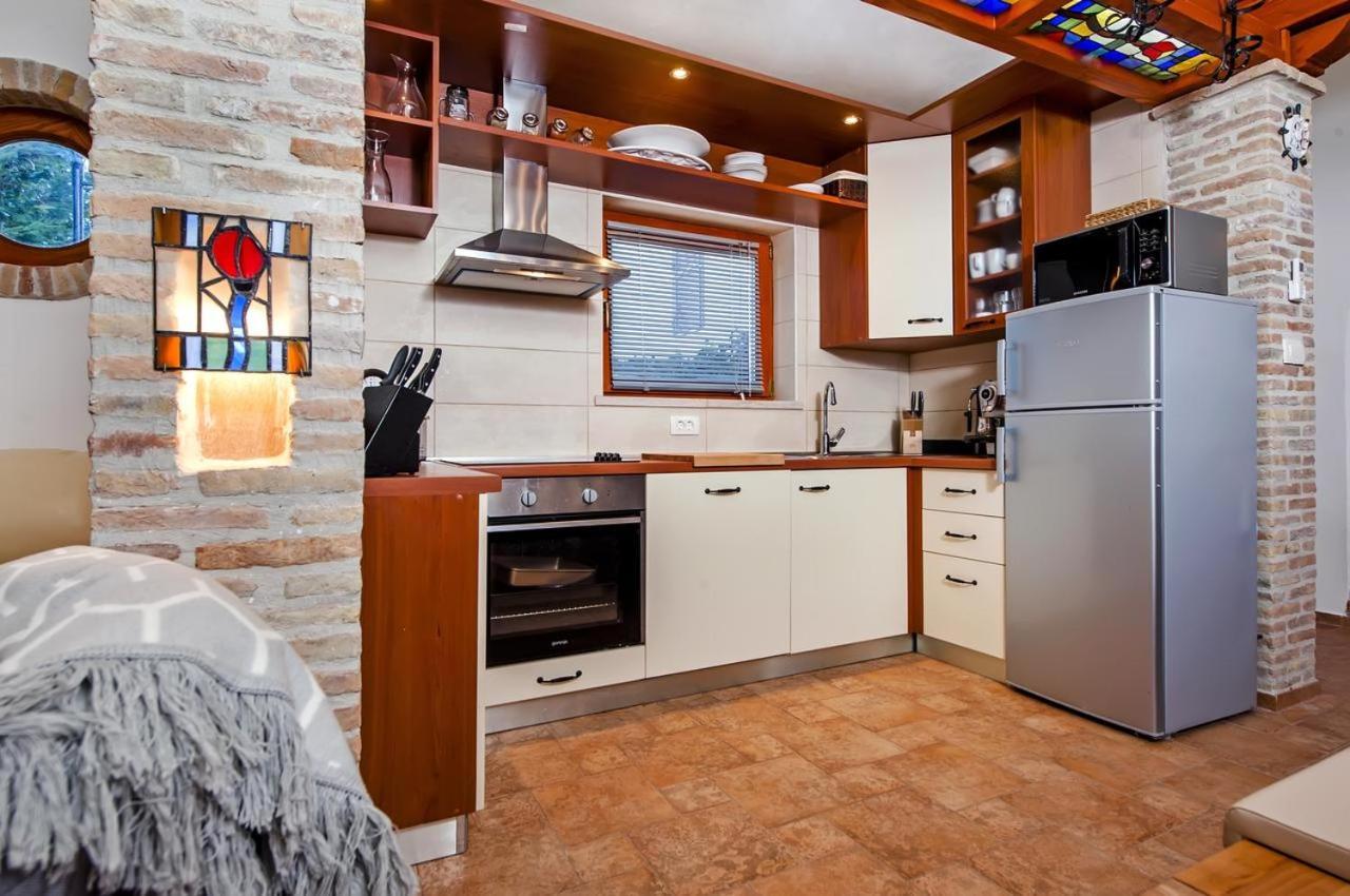 "Art House" Rovinj-Holiday, Holiday Home To Rent 罗维尼村 外观 照片