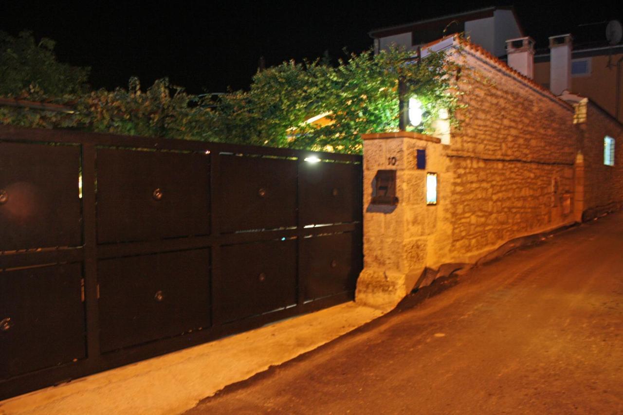 "Art House" Rovinj-Holiday, Holiday Home To Rent 罗维尼村 外观 照片